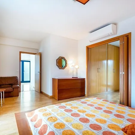 Spacious Duplex By Marina - Sleeps 6 - Homesbyfc Apartment