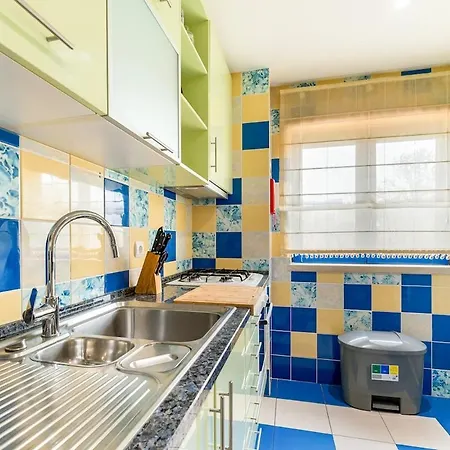 Spacious Duplex By Marina - Sleeps 6 - Homesbyfc Apartment *